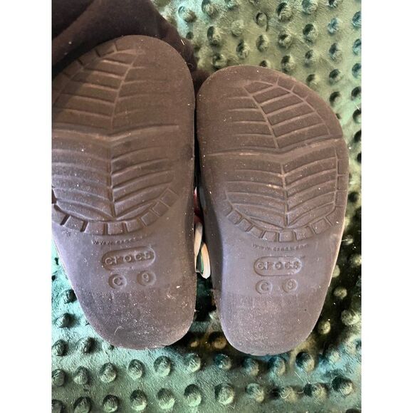 Crocs size little kid size 9 9c shark shoes - Picture 4 of 4